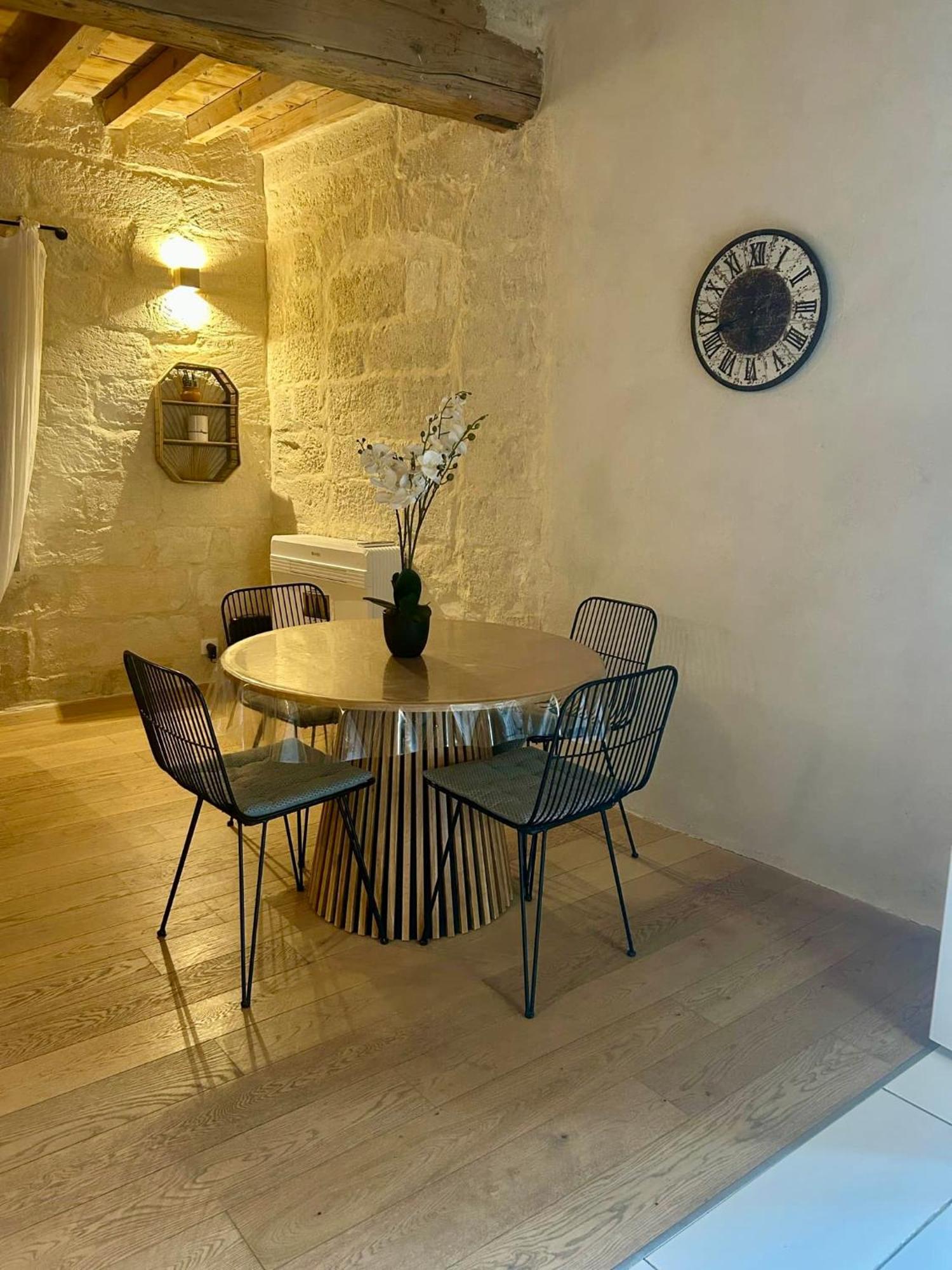 Villeneuve-lès-Avignon Centre Historique Et Ambiance Pittoresque מראה חיצוני תמונה